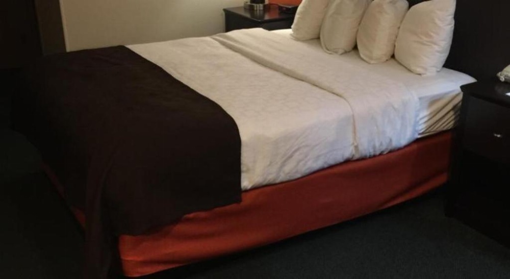 Smoky Hill Inn and Suites Main image