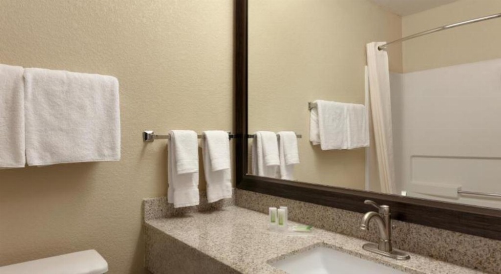 Smoky Hill Inn and Suites