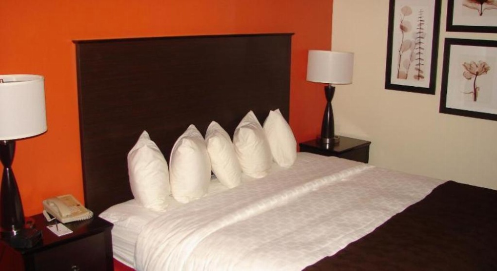 Smoky Hill Inn and Suites